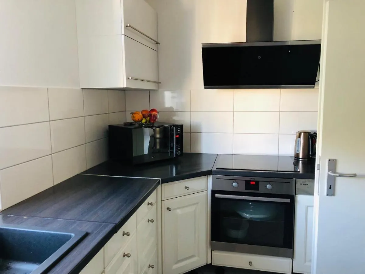 Homely Apartments Near Exhibition Center Hannover Almanya